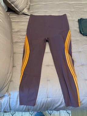 SPANXshape™ Booty Boost®
7/8 Leggings